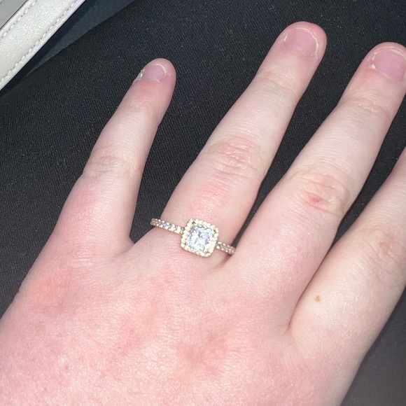 Pandora 14k gold ring - Picture 5 of 5